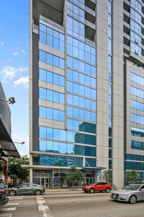 Primary Photo - 303 W Ohio St