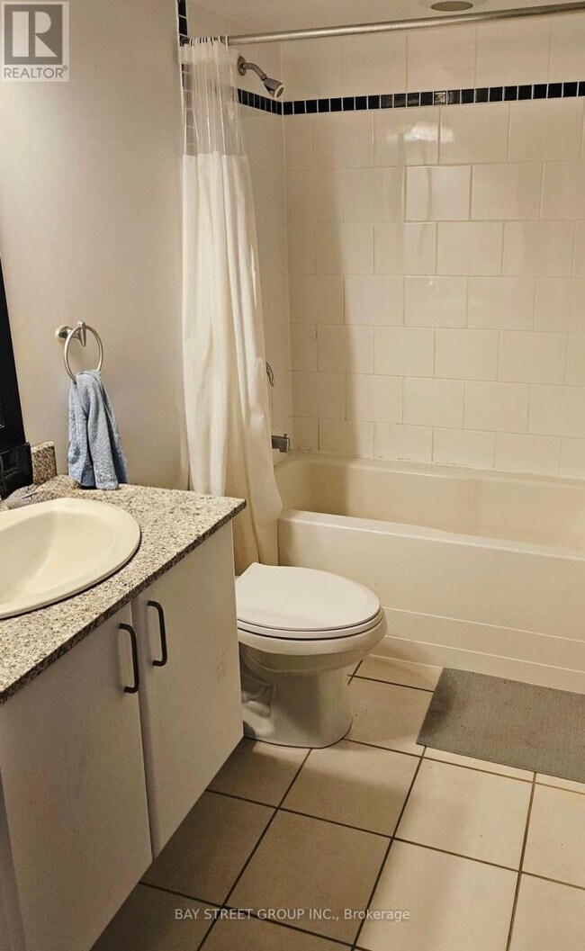 Building Photo - 33 Sheppard Ave E