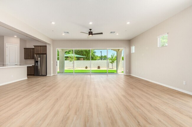 Foto del edificio - Gilbert Large 5 Bed 4.5 Bath Home with