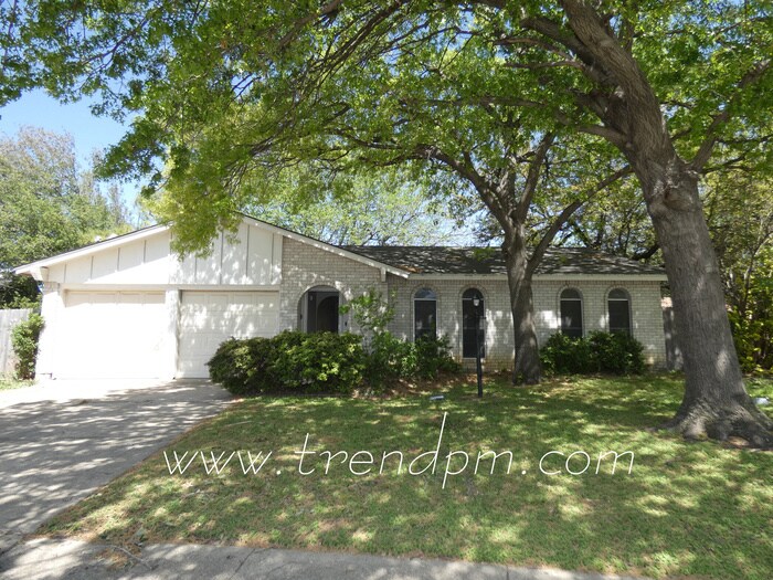 Foto principal - 6625 Richardson Dr