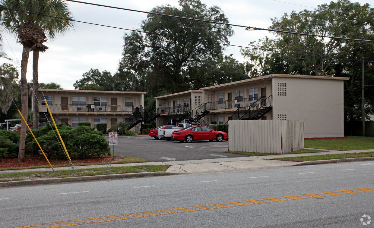 Foto del edificio - Jefferson Court Apartments