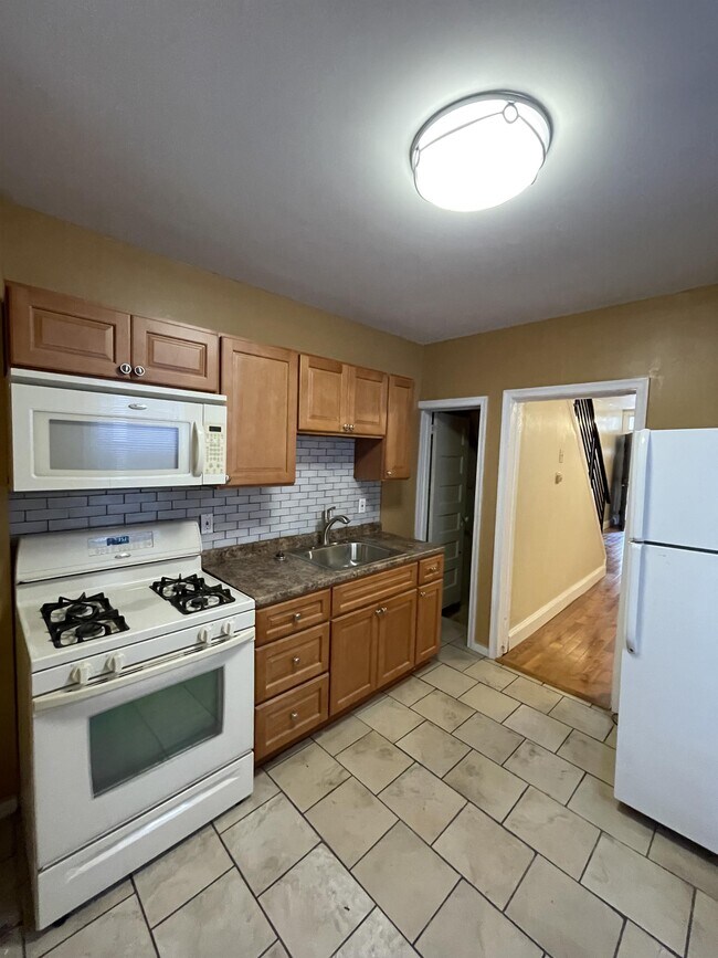 2706 W Seltzer St, Philadelphia, PA 19132 House for Rent in