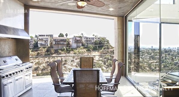 Building Photo - 6435 Weidlake Dr Los Angeles, CA 90068