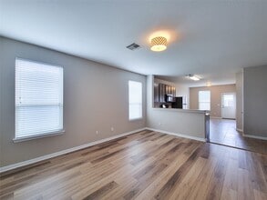Building Photo - 6535 Dayridge Ln