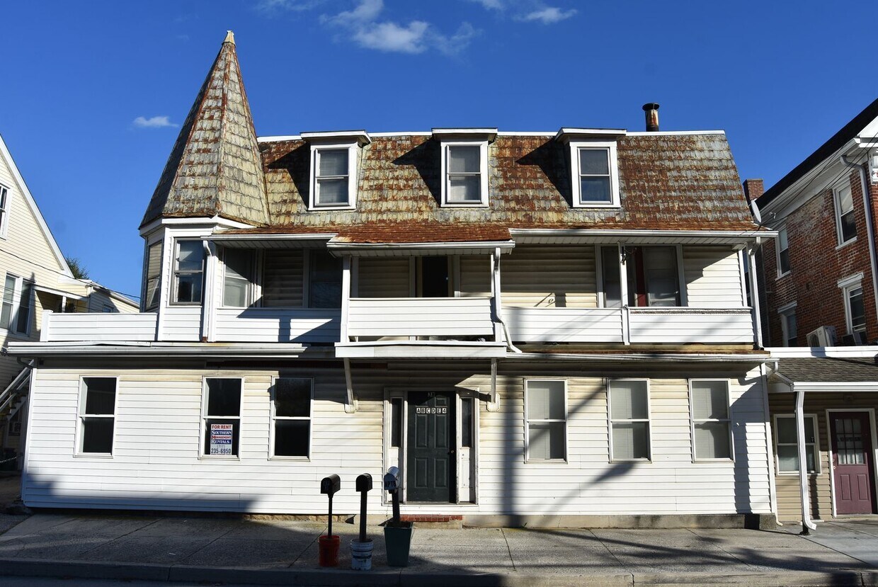 Primary Photo - 3 N Main St