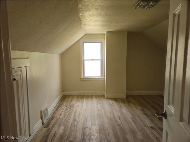 Foto del edificio - 5200 Catherine St