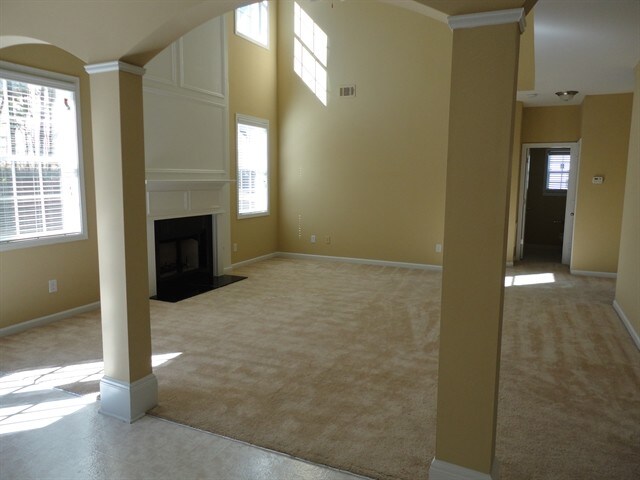 Foto del edificio - 1319 Station Ridge Dr