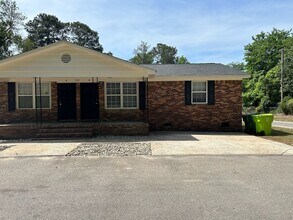Building Photo - 3625 Hickory St