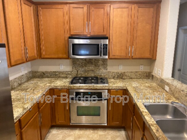 Foto del edificio - 3301 N Park Dr