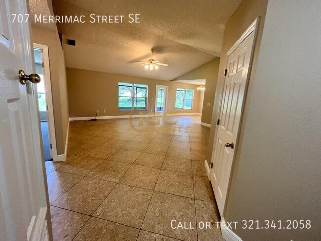 Foto del edificio - 707 Merrimac St SE