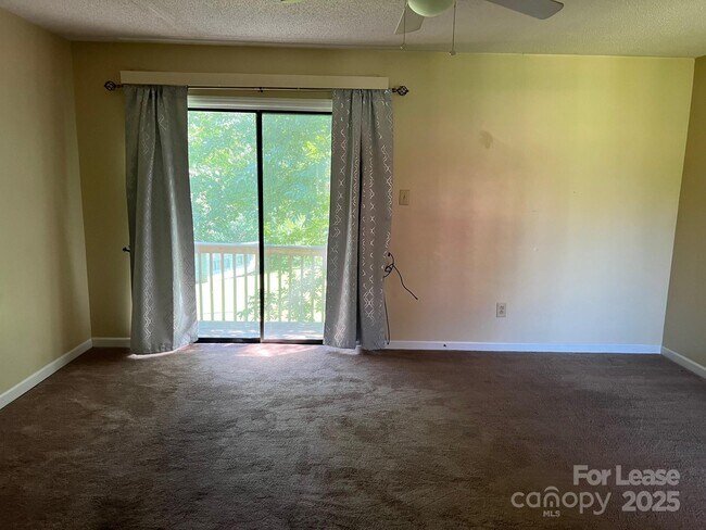 Foto del edificio - 1231 15th Ave NW