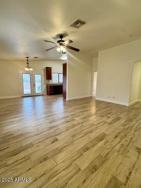 Building Photo - 1637 E Alicia Dr