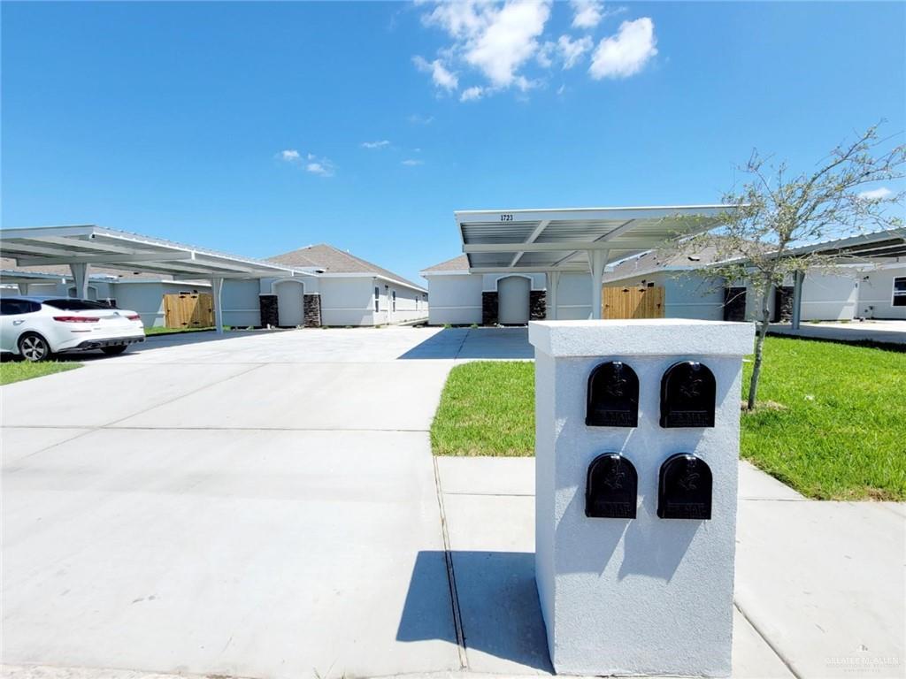 Foto principal - 1723 Davenport St