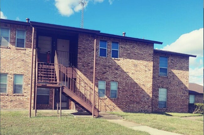 Foto del edificio - 1510 E Loop 304