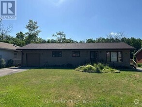 Building Photo - 46 Kennedy Dr