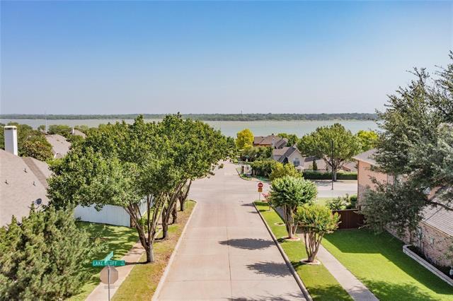 Foto del edificio - 1610 Lake Bluff Dr