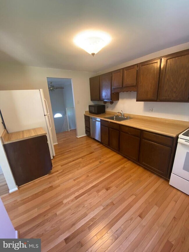 Foto del edificio - 12808 Briery River Terrace