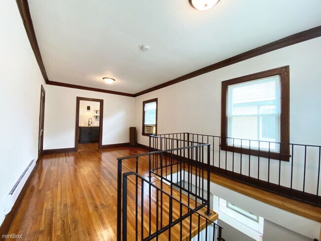 Foto del edificio - 3 br, 2 bath 4plex - 3912 North Thomas Ave...
