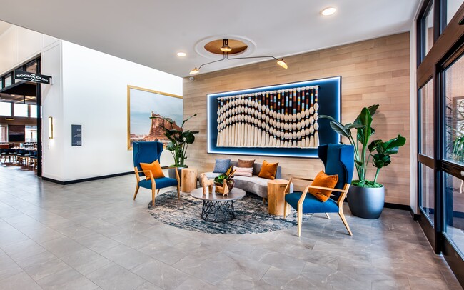 Foto del edificio - Revel McDowell Mountain