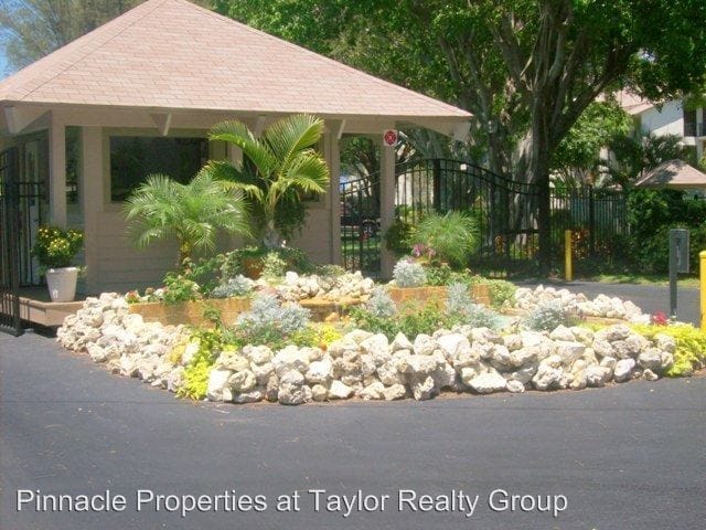 Building Photo - 3920 Mariners Way