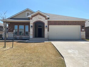 Building Photo - 611 Cross Dr.