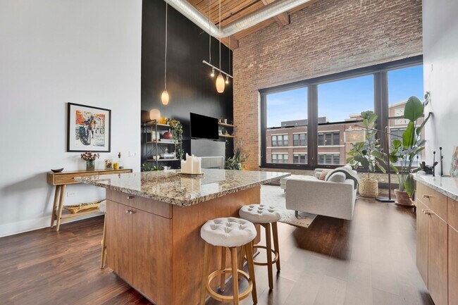 Photo - 2303 S Michigan Ave Apartment