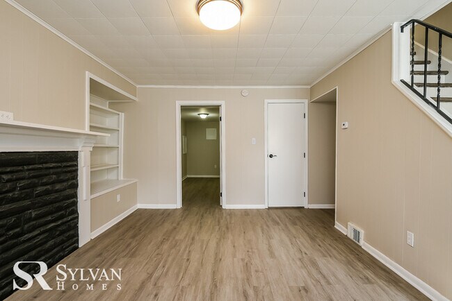 Building Photo - Carve Out a Great Life Here!