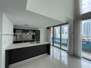 Foto principal - 200 Biscayne Blvd Way