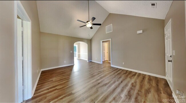 Foto del edificio - 1617 Whetstone Ct