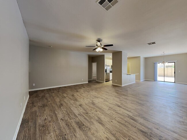 Building Photo - 16847 W Rimrock St