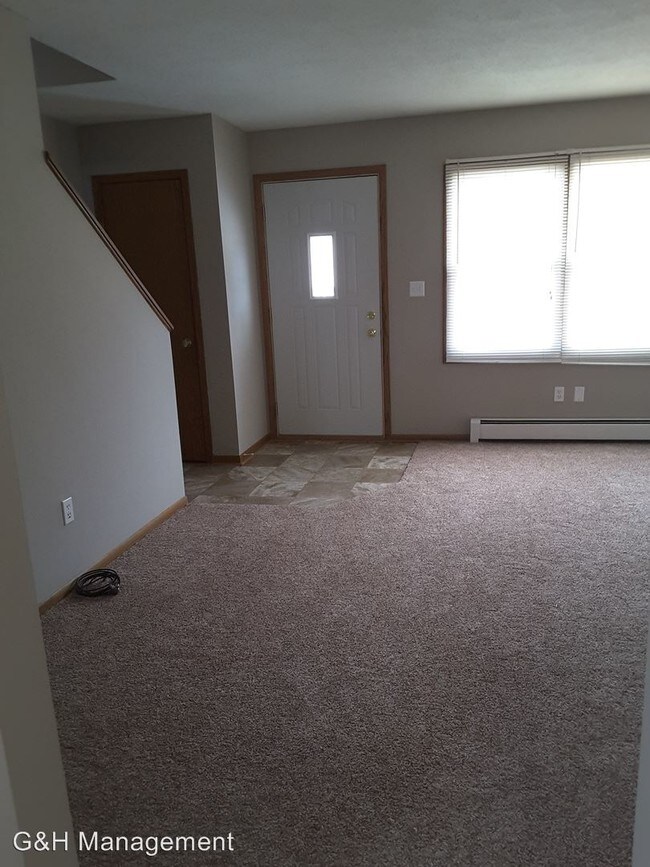 Building Photo - 2 br, 1 bath House - 944 Willow Street