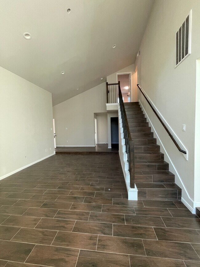 Foto del edificio - 13122 Stillington Dr