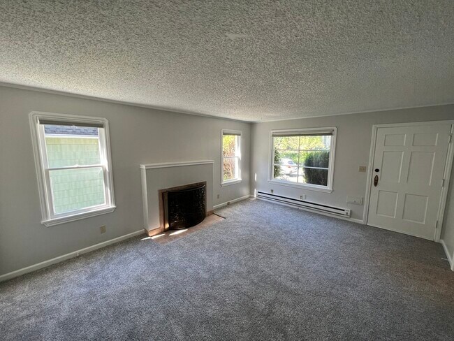 Foto del edificio - 8056 17th Ave NW