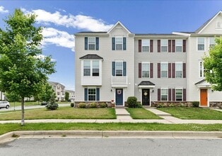 Building Photo - 331 S Parkway Dr
