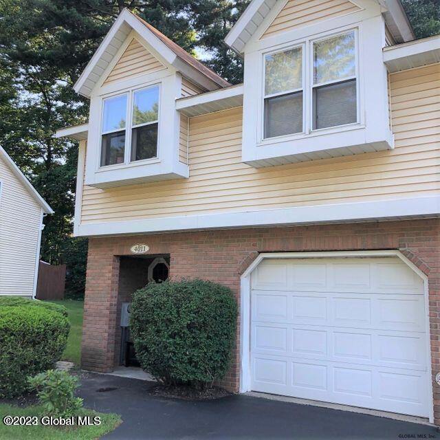4011 Chaucer Pl, Slingerlands, NY 12159 Townhome Rentals in