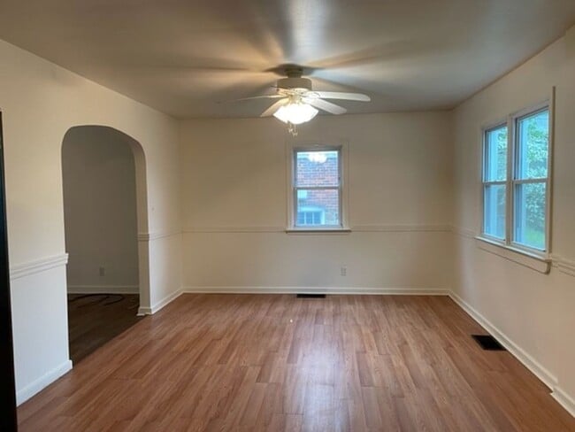 Building Photo - Cape Cod Single Family Home For Rent In Ce...
