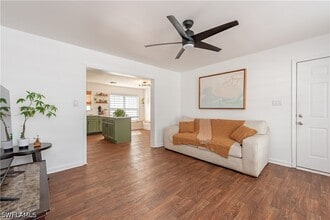 Building Photo - 481 Leawood Cir