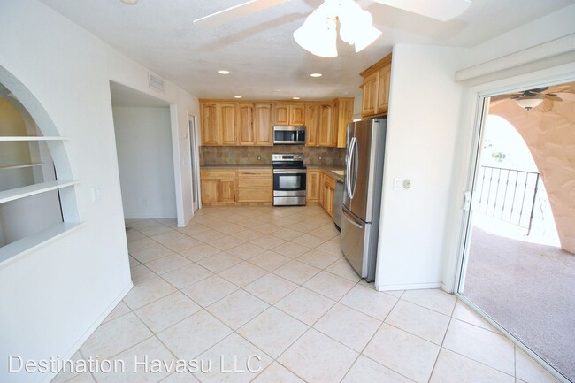 Foto del edificio - 3 br, 2 bath House - 654 Acoma Blvd S #1