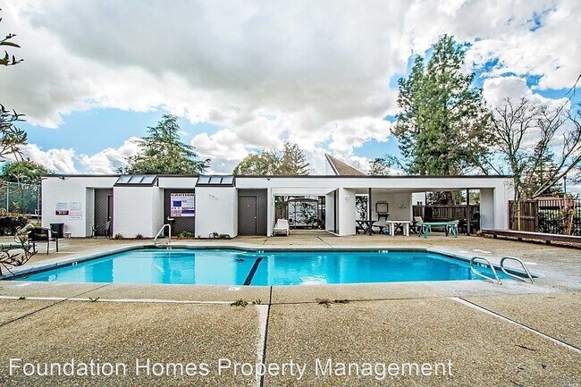 Building Photo - 1251 Redwood Blvd