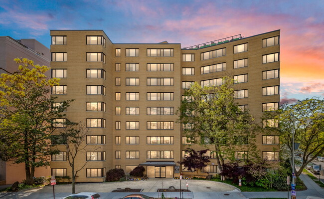 Courtyard Marriott 1900 Connecticut Ave Nw 5410 Connecticut Ave NW Unit 317, Washington, DC 20015 - Condo for Rent