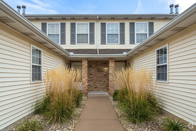 Entry - Arbour Walk Townhomes