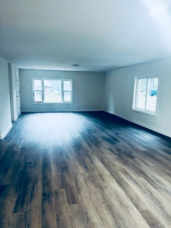 Building Photo - 1450 Maplewood Dr