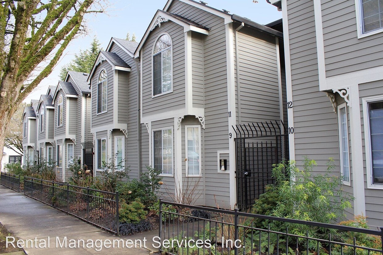 Primary Photo - 2 br, 2 bath House - 3812 S Kelly Ave #10