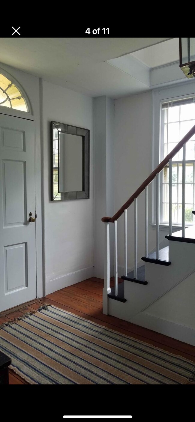 Foto del edificio - 18 Town House Rd