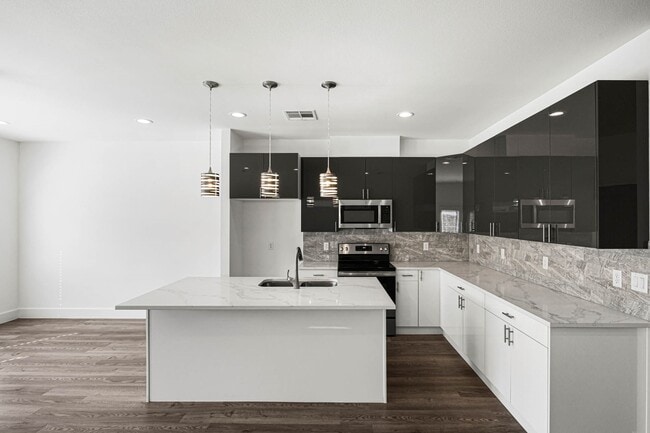 Foto del edificio - 4512 Noble St