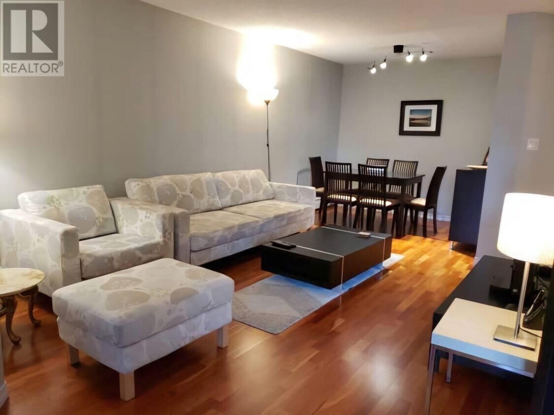 14551455 Robson St, Vancouver, BC V6G 1C1 House for Rent in