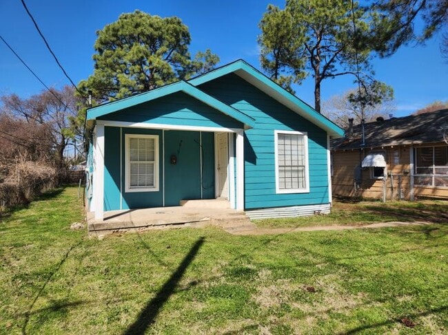 Fachada de la casa - 4819 Nome St