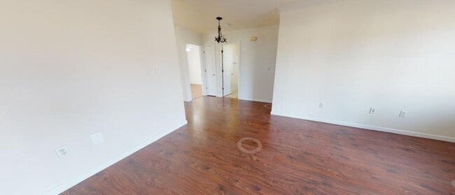 Building Photo - 1216 N Van Buren St