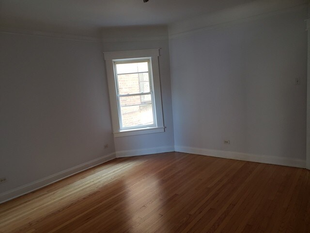Building Photo - 5728 N Campbell Ave