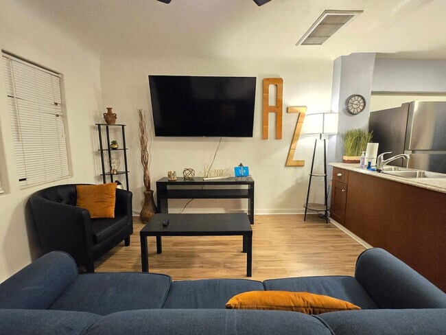 Foto del edificio - 324 N 13th Pl